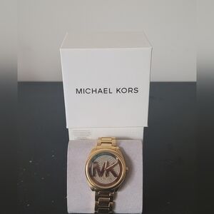 MK watch